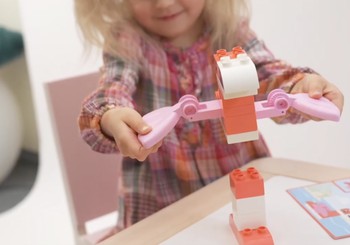 Mazais izgudrotājs - kā LEGO DUPLO rotaļas palīdz attīstīt bērna iztēli