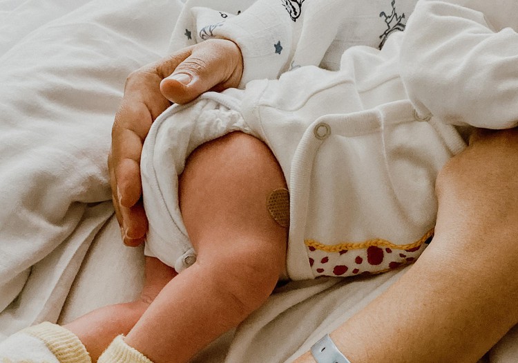 Atbild neonatoloģe, pediatre: Vai visiem jaundzimušajiem jāveic medicīniskie izmeklējumi?