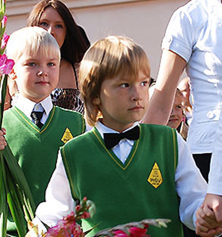 Skolēnu formu ieviešana ir diskutabla