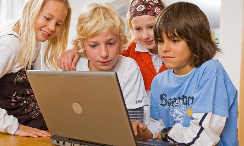 Kā pasargāt bērnu no interneta apdraudējumiem