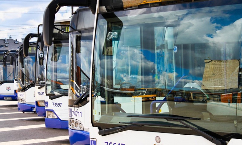Zinību dienā Rīgas sabiedriskais transports būs bez maksas