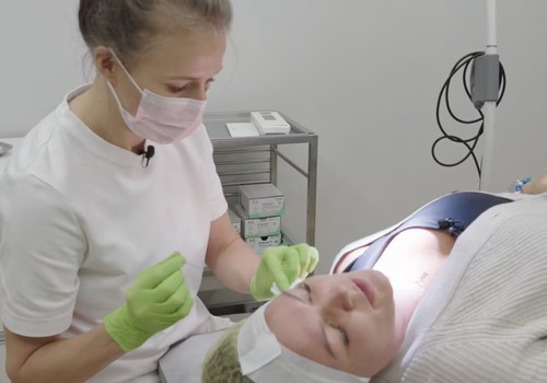 Mirdzoša āda svētku laikā: metodes, kas atjauno un stiprina ādu