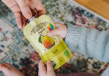 Pirmie soļi garšu pasaulē: ‘Rūdolfs’ iepazīstina ar 8 jaunām, tīrām garšām mazuļiem