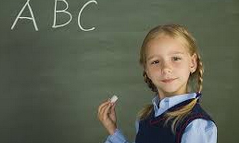 Valsts policija aicina autovadītājus mācību gada sākumā būt īpaši piesardzīgiem