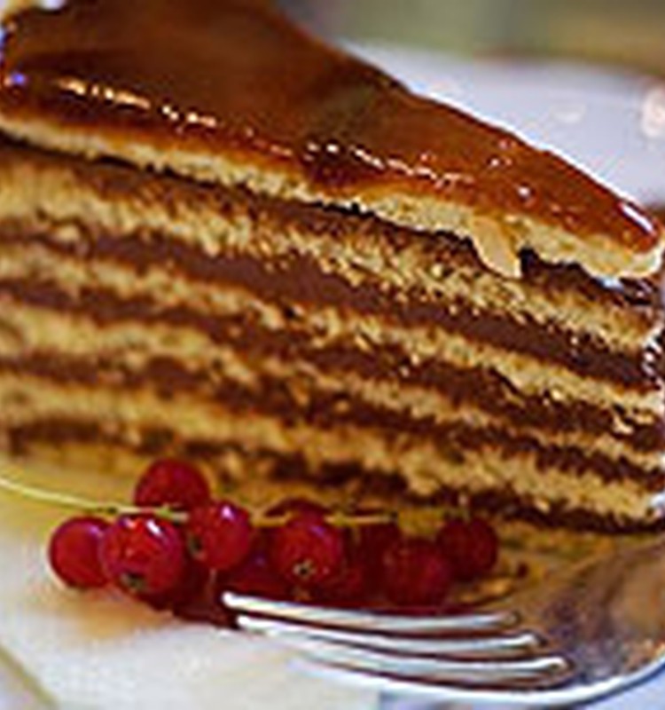 Cepam tortes, smalkmaizītes un citus gardumus Lieldienu galdam!