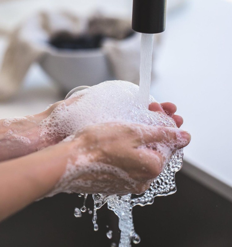 Roku mazgāšana: ko darīt un ko nedarīt