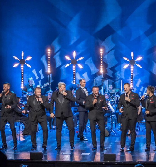 Rīgā, Valmierā un Daugavpilī izskanēs grandiozi koncerti “10 Tenors” ar simfonisko orķestri