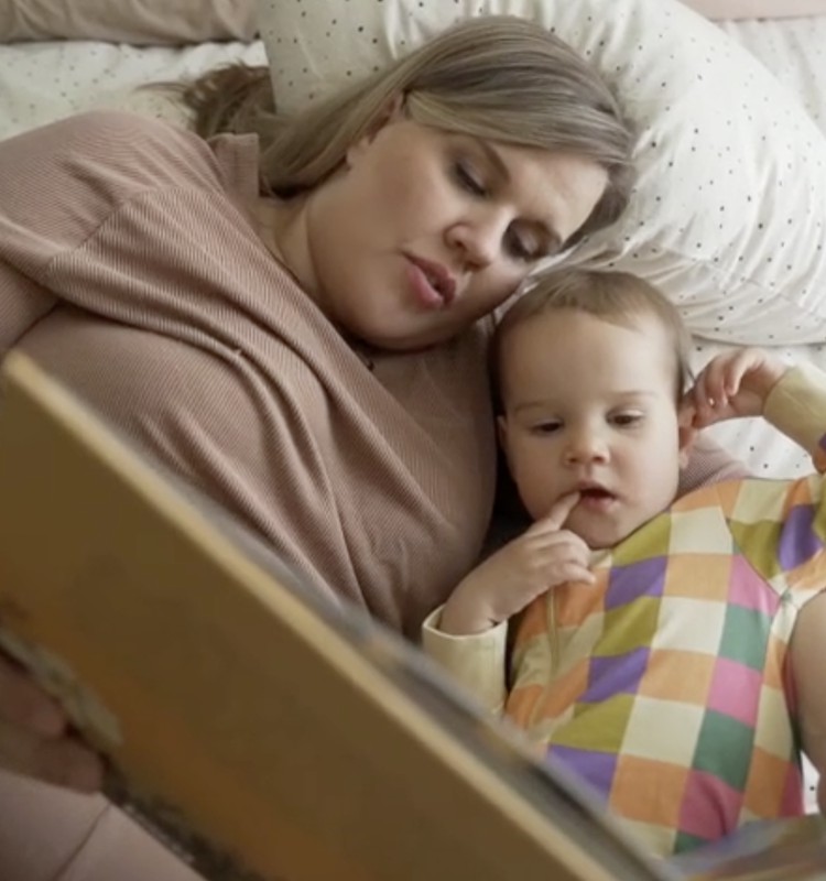 Miega speciāliste iesaka: Ko darīt, lai mazulis vieglāk iemigtu?