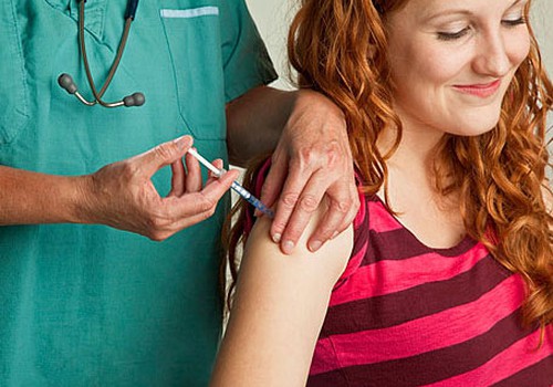 Latvijas Ģimenes ārstu asociācija: vakcinācija pret gripu mazina kopējos mirstības rādītājus