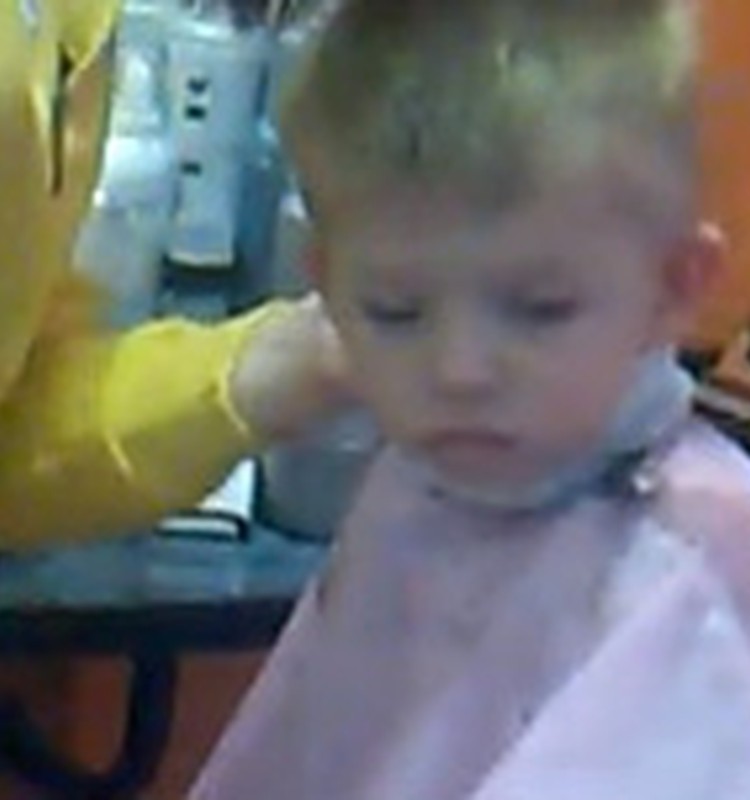 Cik bieži Tavs mazais iet pie friziera?