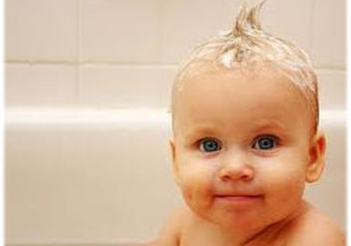 Mazuļu mati ir tik dažādi… Izvēlies savam mazulim piemērotāko šampūniņu no JOHNSON’S® Baby!