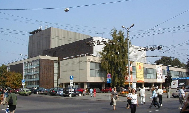 17. augustā – Dailes teātra Izdevīgā diena