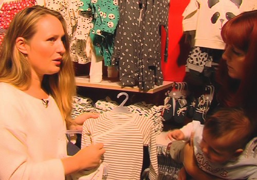 VIDEO: ar 3+ Ģimenes karti izmanto atlaides apģērbu veikalos