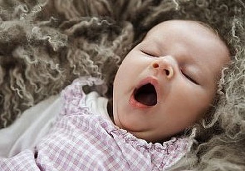 Kā iemācīt mazuli gulēt ilgāk?