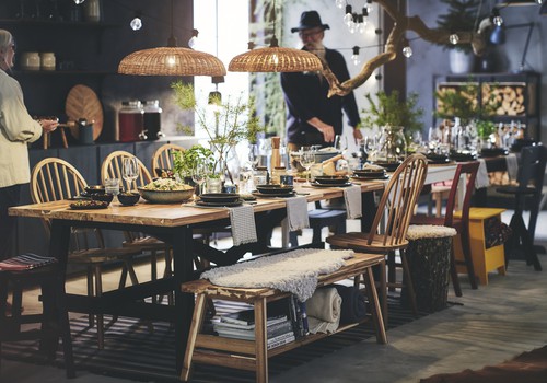 Psiholoģe: gaisma un mājīgums tumšajā laikā palīdz atjaunot mūsu emocionālo līdzsvaru