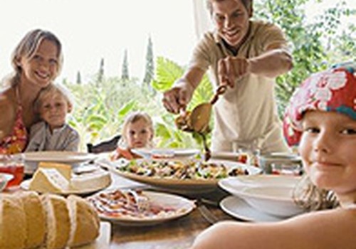 Kā ēdiens var saliedēt ģimeni?