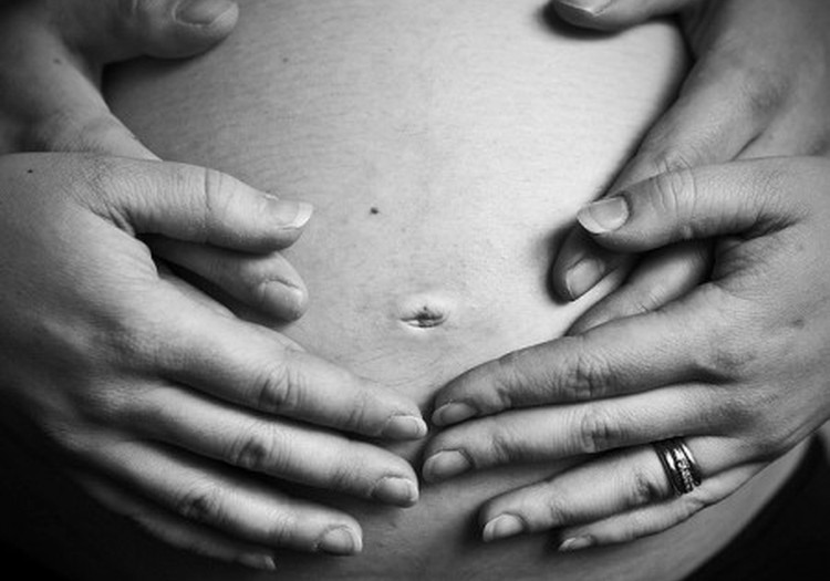 Smēķešana grūtniecības laikā palielina risku, ka bērns kļūs par noziedznieku