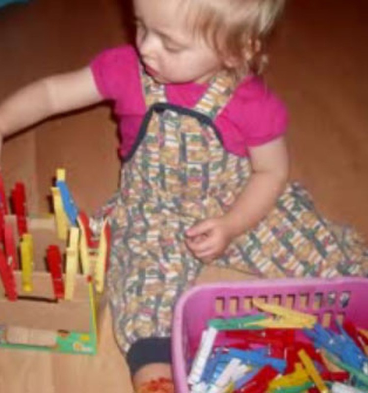 VIDEO: rotaļas ar mazuli ikdienā