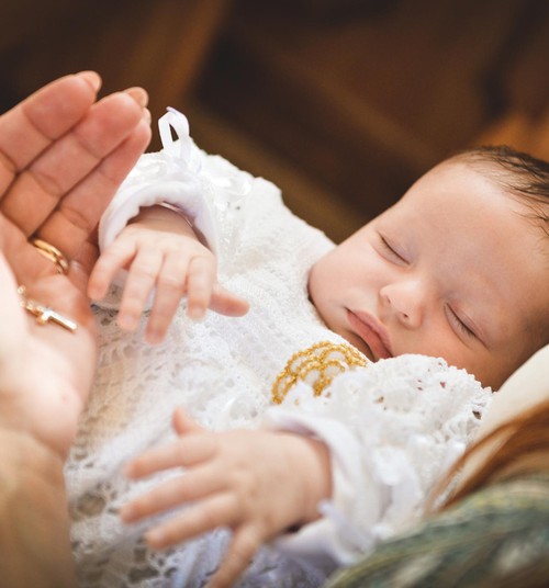 “Pirmajā dzimšanas dienā Zanei uzdāvināja iespēju dzirdēt” – Rībenu ģimene. Kohleāro dzirdes implantu pieredzes stāsts.