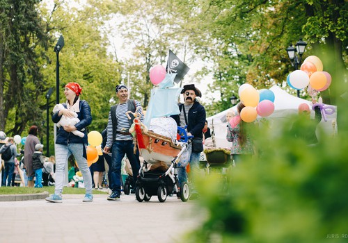 Komentāru konkurss: Kuri ir visvieglākie Chicco pastaigu ratiņi?