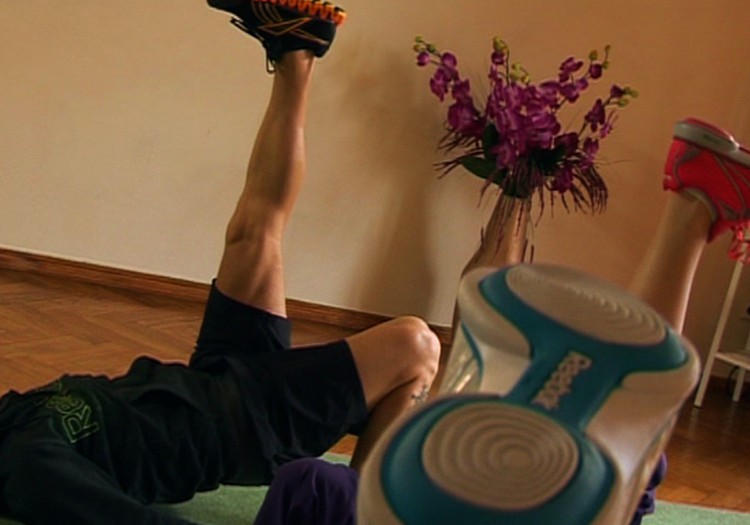 VIDEO: Vingrojumi māmiņai kopā ar Reebok Easy Tone un treneri Kasparu 