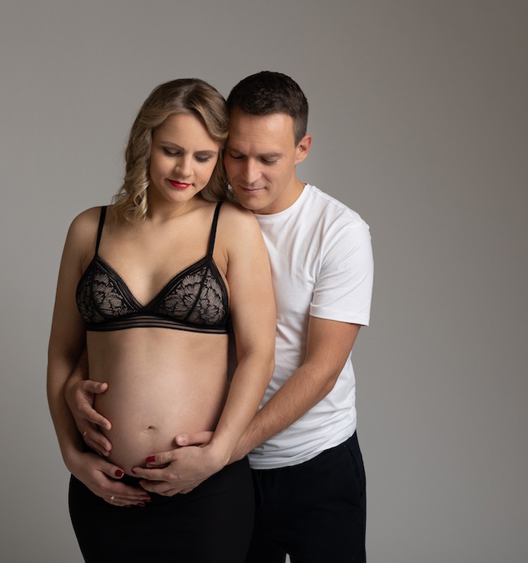 Bēbīšu klubs: Topošās māmiņas fotosesija