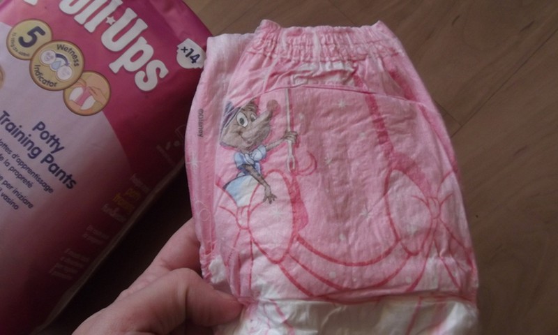 Huggies®Pull Ups - jauks izgudrojums lielajām dāmām!