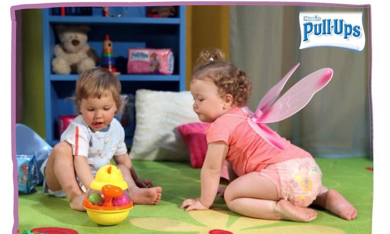 Tavs mazulis apgūst podiņmācību? Piesakies Huggies® Pull-Ups® projektam