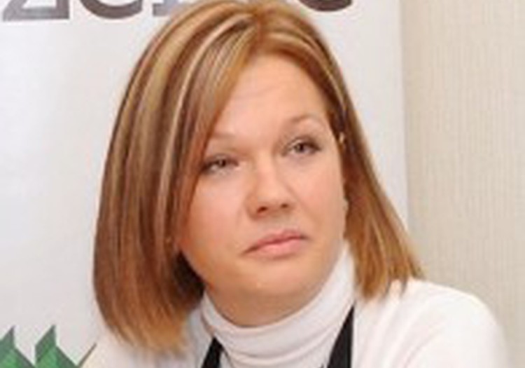 Jurševska: astoņu latu pabalsts jāmaksā visām ģimenēm