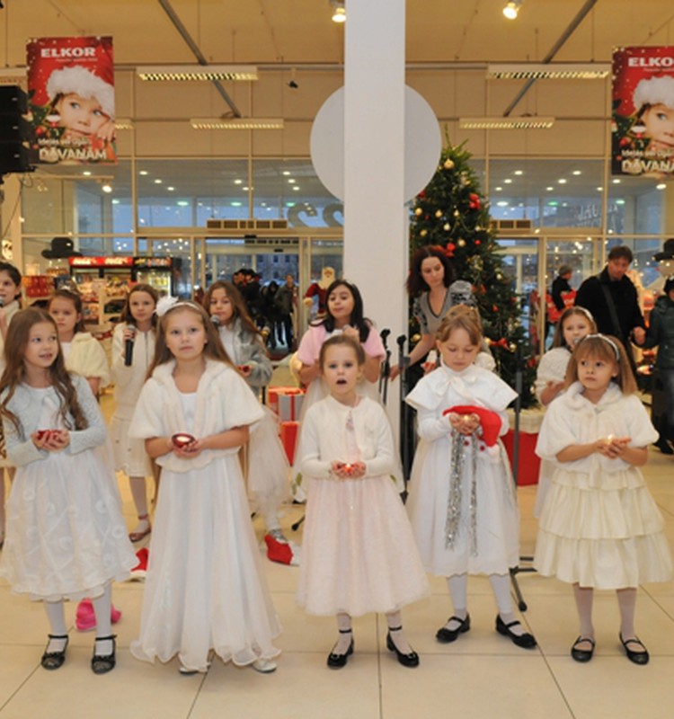 FOTOREPORTĀŽA: Ģimenes diena t/c Elkor Plaza