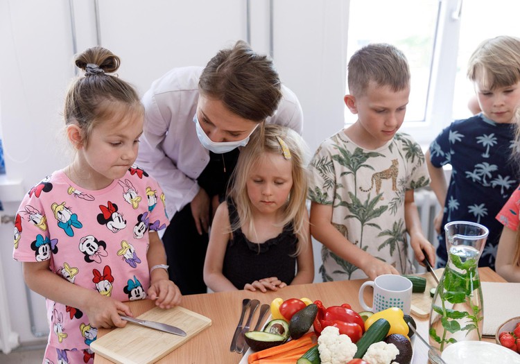 Radīta veselīgu našķu grāmata bērniem