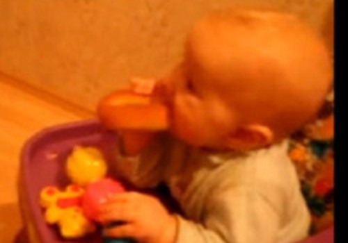 Video: Dainis ēd baranku