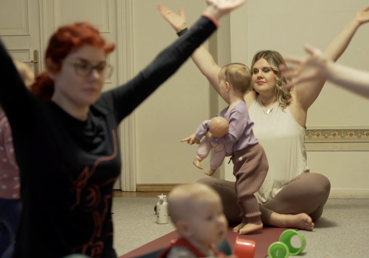 Aktīva, vesela mamma: Jogas nodarbības kopā ar mazuli