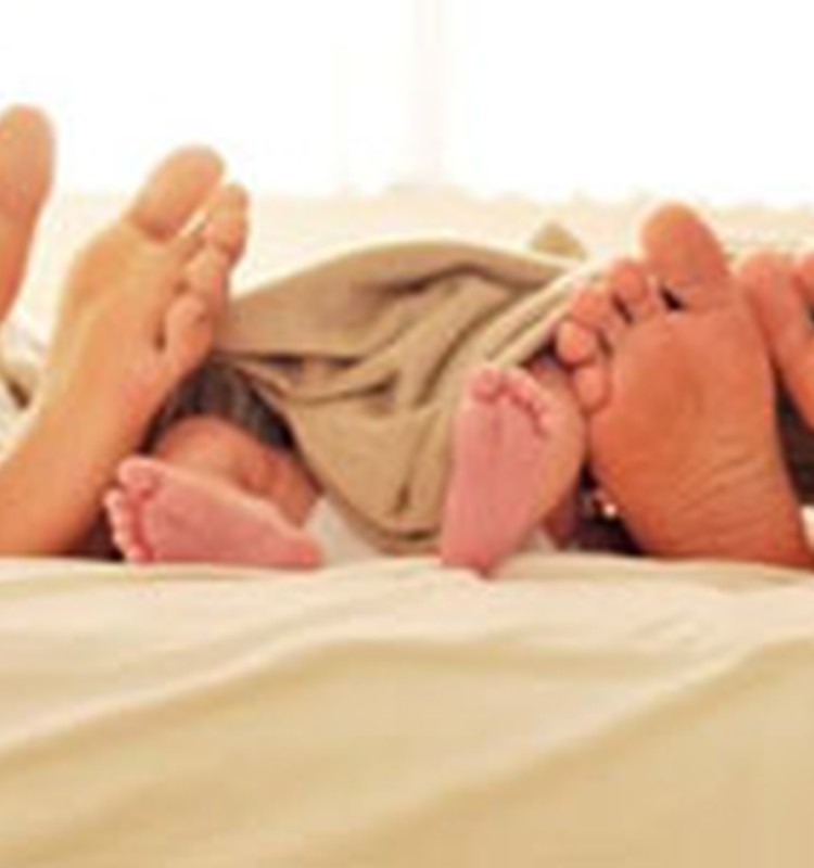 Nepadodies un neieradini mazo gulēt jūsu gultā!