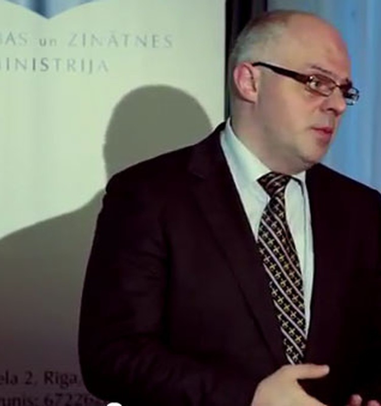 VIDEO: Izglītības un zinātnes ministrs Roberts Ķīļis piedāvā 4 reformas izglītībā