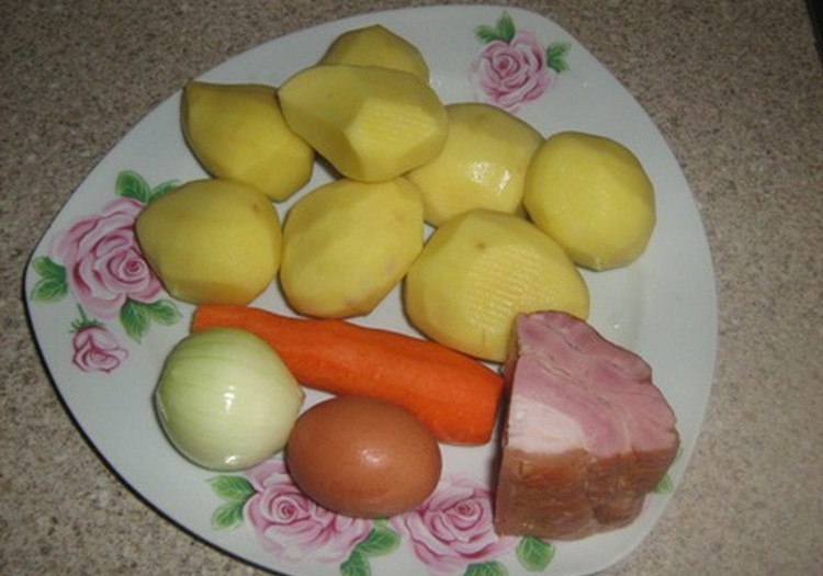 Ātrās kartupeļu pankūkas ar šķiņķi