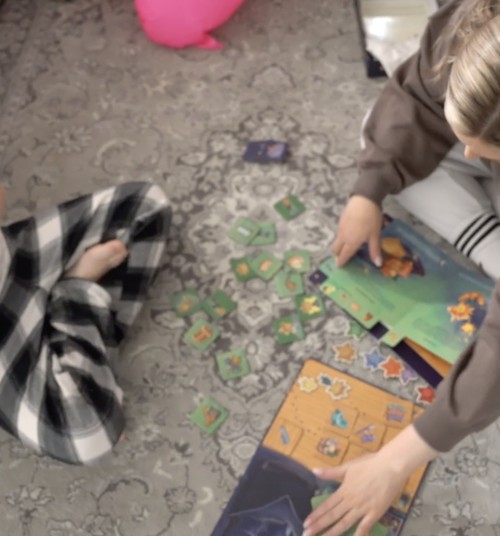 Miega spēle - vakara rituāls un sarunas par emocijām