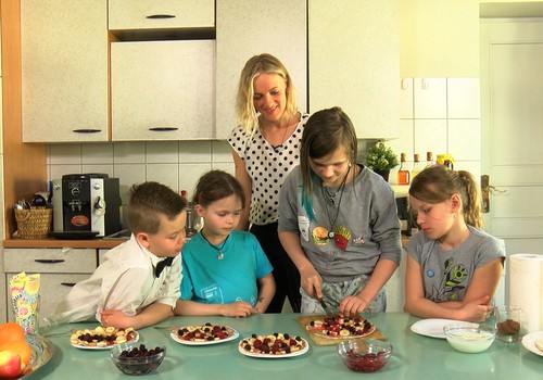 04.06.2017.TV3: veselīga maltīte bērniem, dzemdību pasteidzināšana, kraniosakrālā terapija