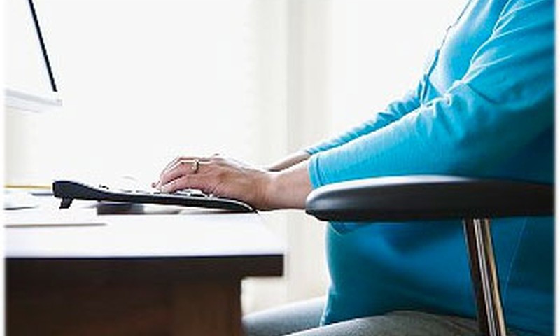 Vai grūtniecības laikā ir droši sēdēt pie datora visu dienu?