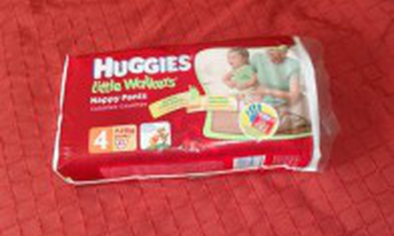 Mēs pamēģinājām Huggies Little Walkers autiņbiksītes!
