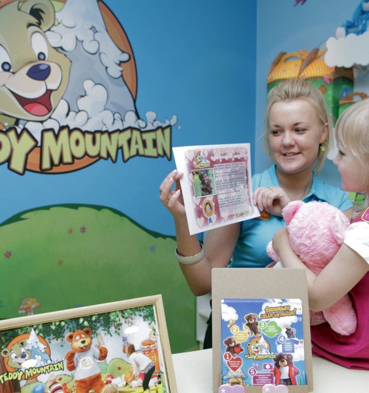 Dienas spēle: Sper pēdējo soli dienas spēlē un laimē Teddy Mountain sirdsdrauga izveidošanas piedzīvojumu!