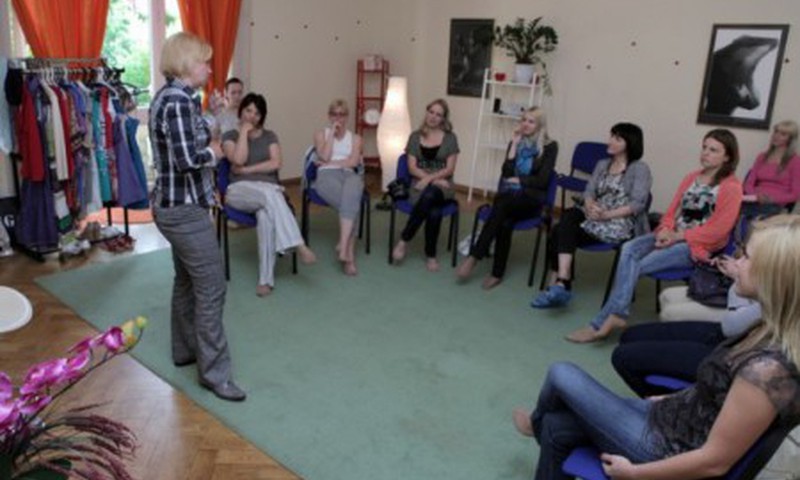 Jau 8. septembrī Sieviešu Klubā radošā pārvērtību meistarklase 