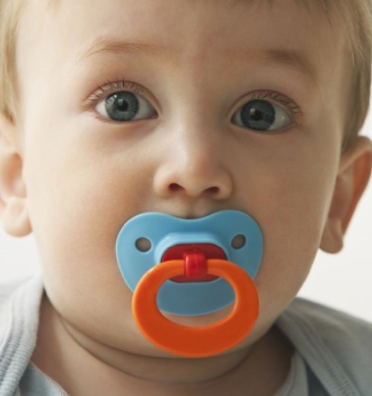 10 veidi, kā atradināt mazuli no knupīša