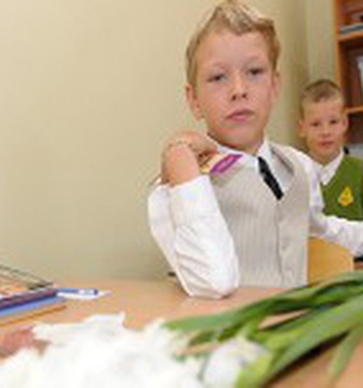 Broks: Vidējās izglītības iegūšanai līdz 18 gadu vecumam varētu pagarināt mācību gadu