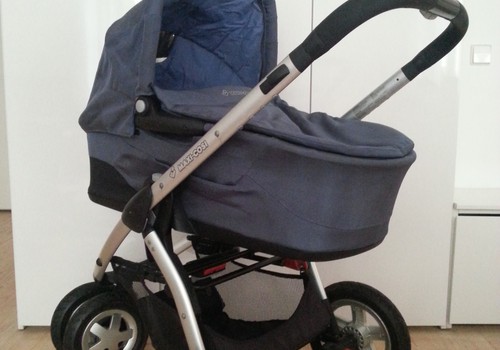 Pārdod Maxi Cosi Mura 3 ratus.