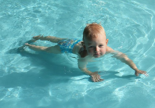 Vasaras gids 2014: Laimē savam mazulim Huggies® Little Swimmers®!