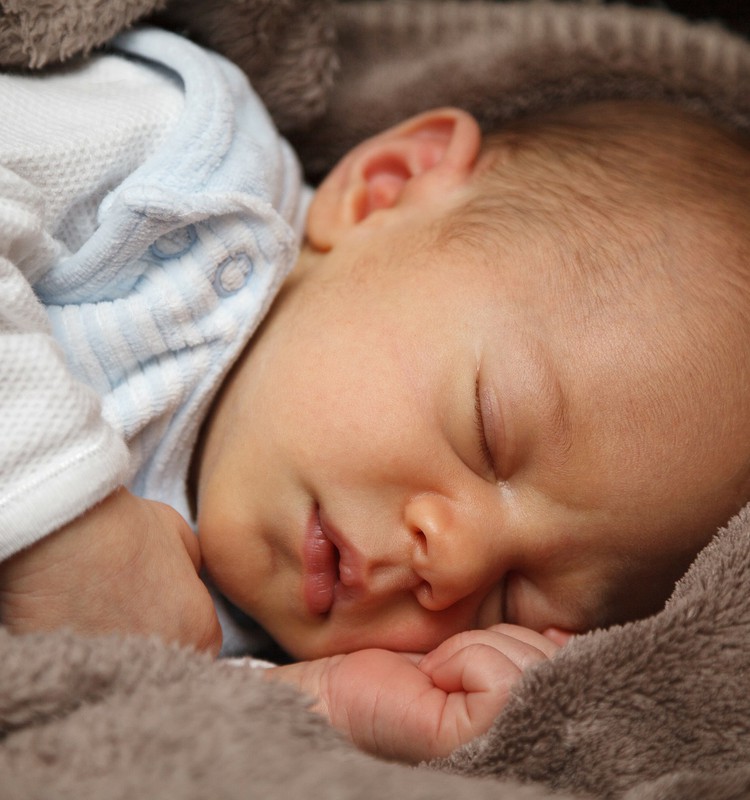 Kā mainīt bērna gulēšanas režīmu?