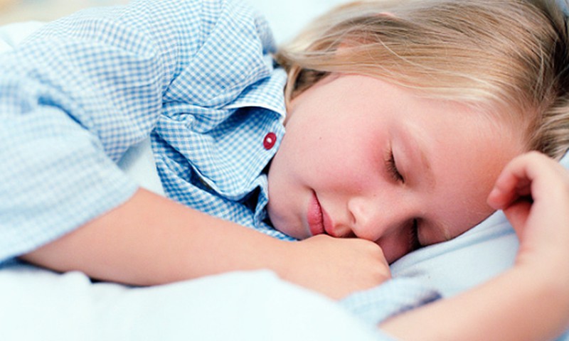 Bērnu nakts enurēze: Plāns, kas sastāv no vairākiem posmiem un nes līdzi veiksmi
