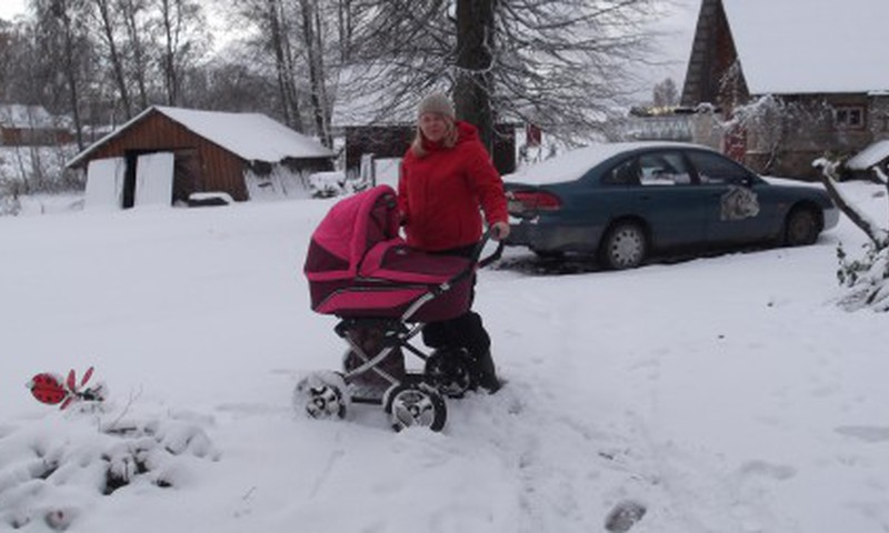 Ai, kā tās riepas ķep ar sniegu