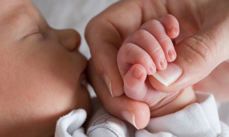 Rīgā dzimušam bērnam iespēja nomirt ir 0,7 reizes mazāka nekā citiem bērniem Latvijā